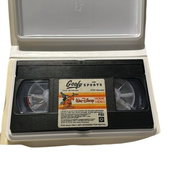 Vintage 1981 Walt Disney Home Video Goofy Over Sports VHS Tape 44VS - Picture 3 of 3